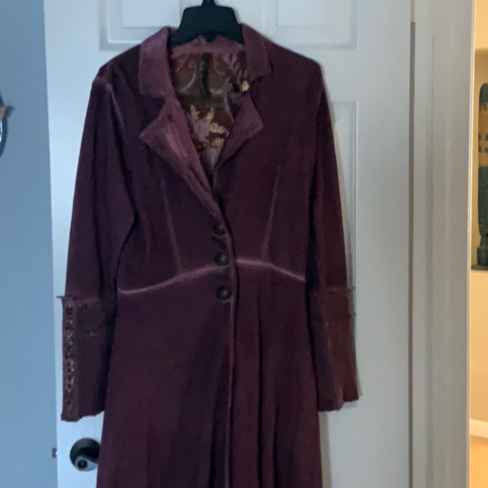 Gorgeous Mauve long dramatic coat!